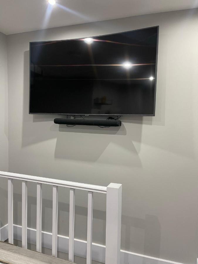 Unique Duplex Apartment Free Parking Free Wi-Fi 6 Minutes From Leeds City Centre Luaran gambar