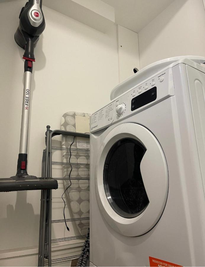 Unique Duplex Apartment Free Parking Free Wi-Fi 6 Minutes From Leeds City Centre Luaran gambar